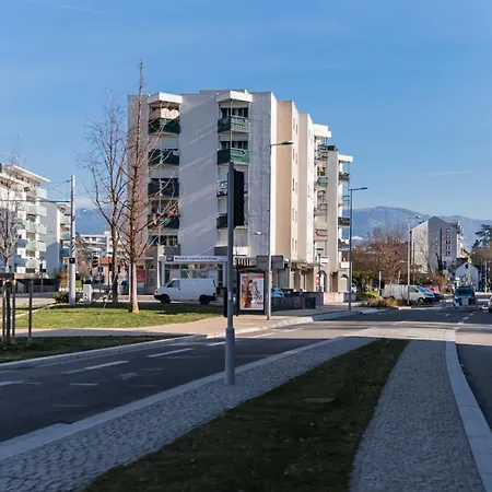 Apartment Lac-montagne-leman-geneva, Garage, Tram Annemasse